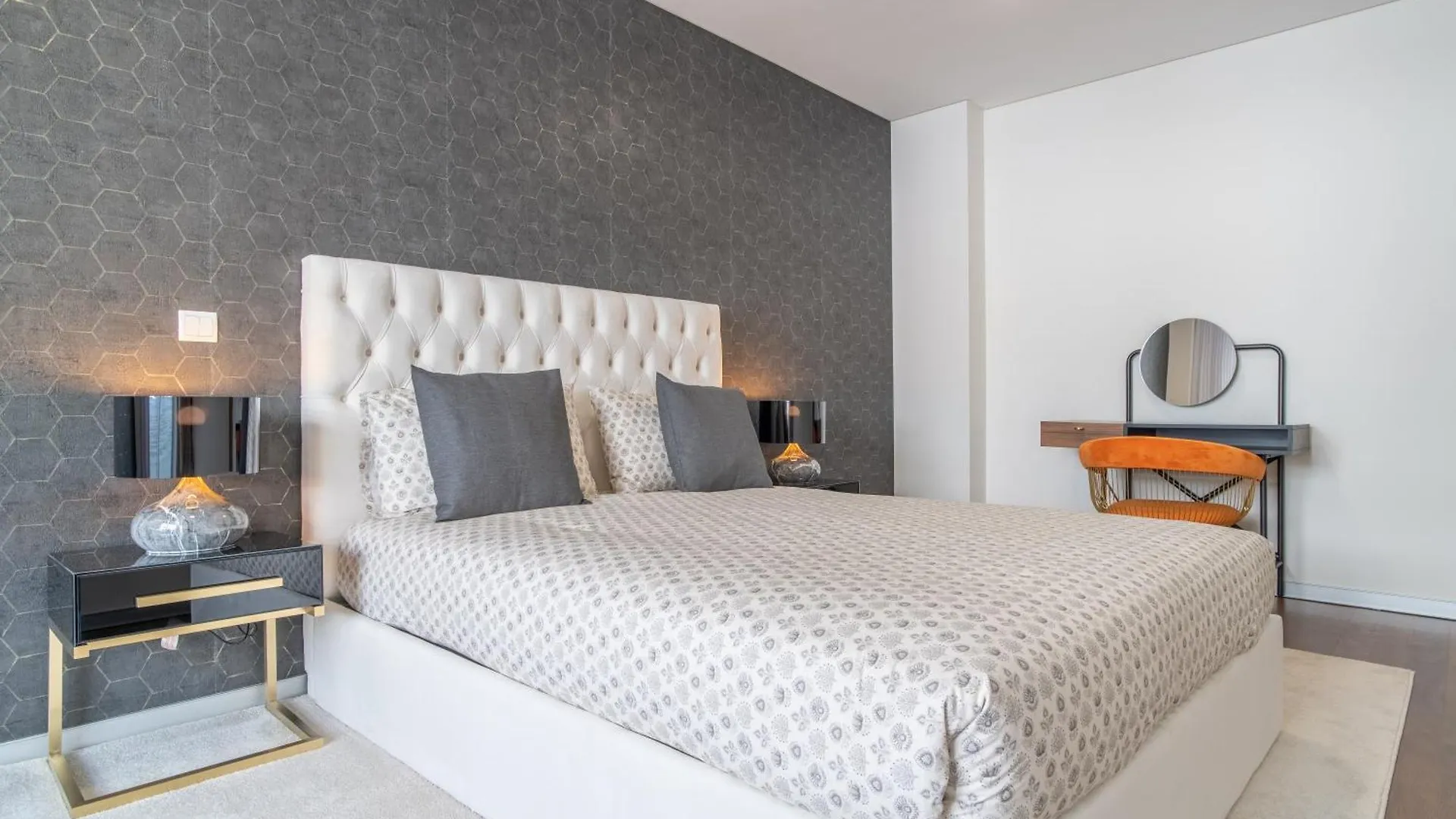 Movenpick Apartment فونشال