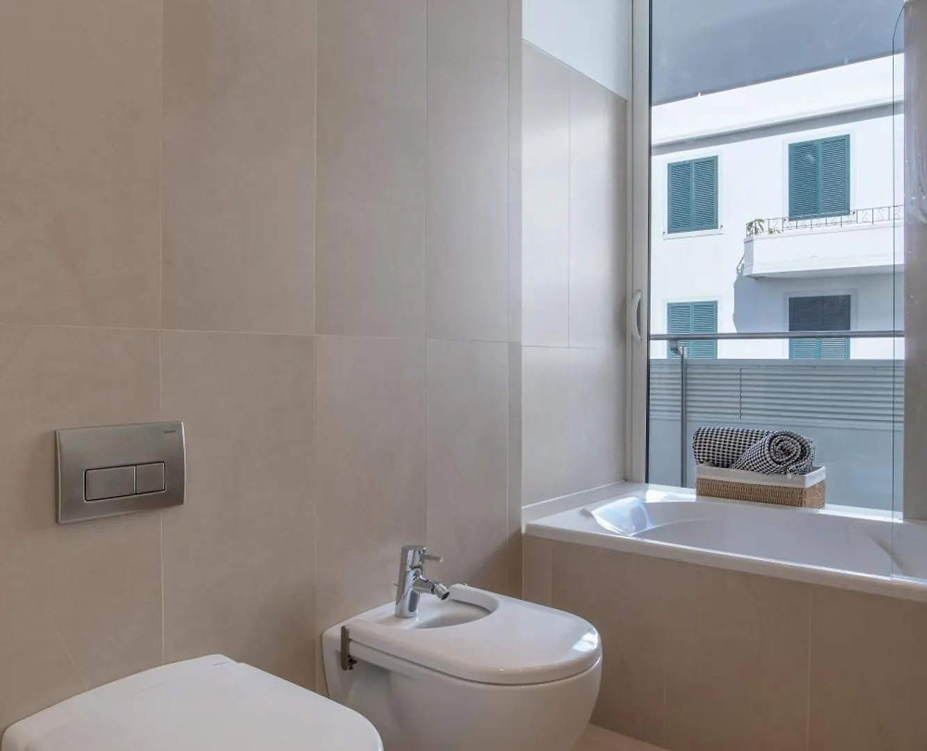 Movenpick Apartment فونشال